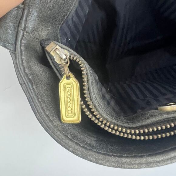 Vintage Coach Pebbled Leather 4920 hobo over the shoulder bag 3 sections - Picture 11 of 15